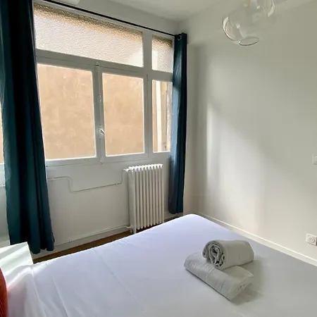 Апартаменты Pois3ouest - Vast At Poissonniere 8p *